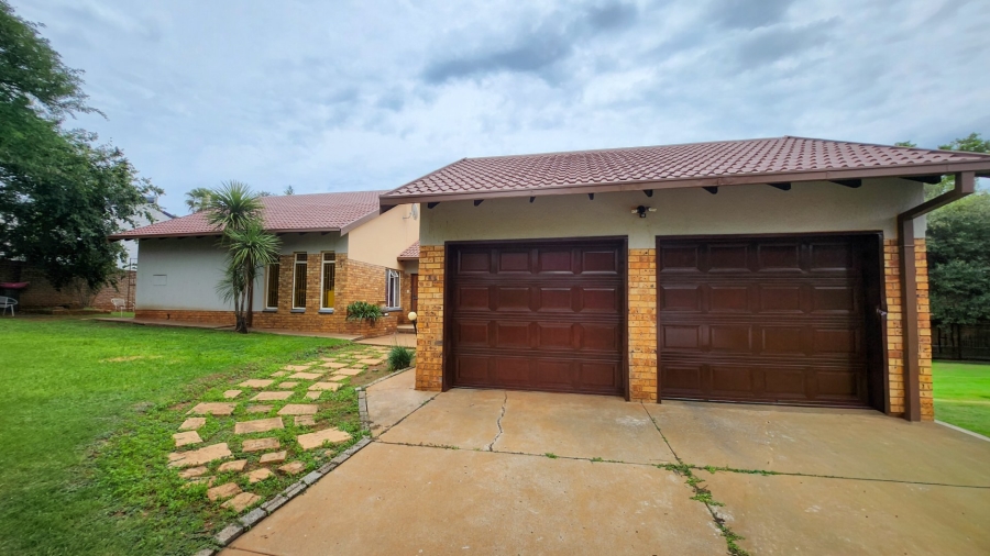 3 Bedroom Property for Sale in Doringkruin North West